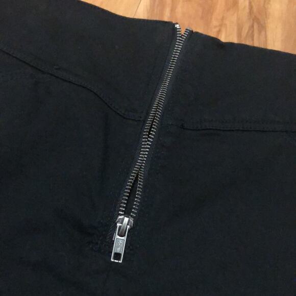 Divided By H&M Black Skirt with Zipper Size 10 - Picture 6 of 9